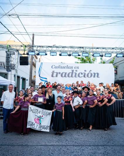 Tradición Popular: Cañuelas celebró sus 204 años
